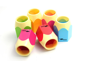 Custom Cute Pen Holder/Container, 0707073 MOQ 100PCS One Year Quality Warranty