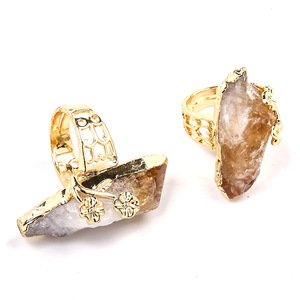 Charm Crystal Rose Nature Stone Ring