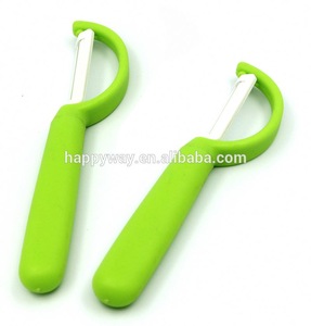 Colorful Plastic Potato Peeler For Kitchen Use MOQ1000PCS 0904046 One Year Quality Warranty