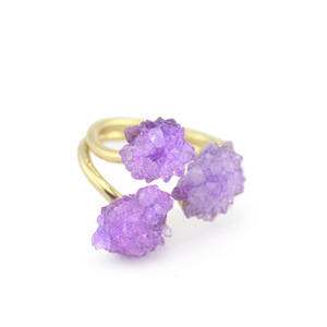 Natural Crystal Flower Shape Stones Jump Ring